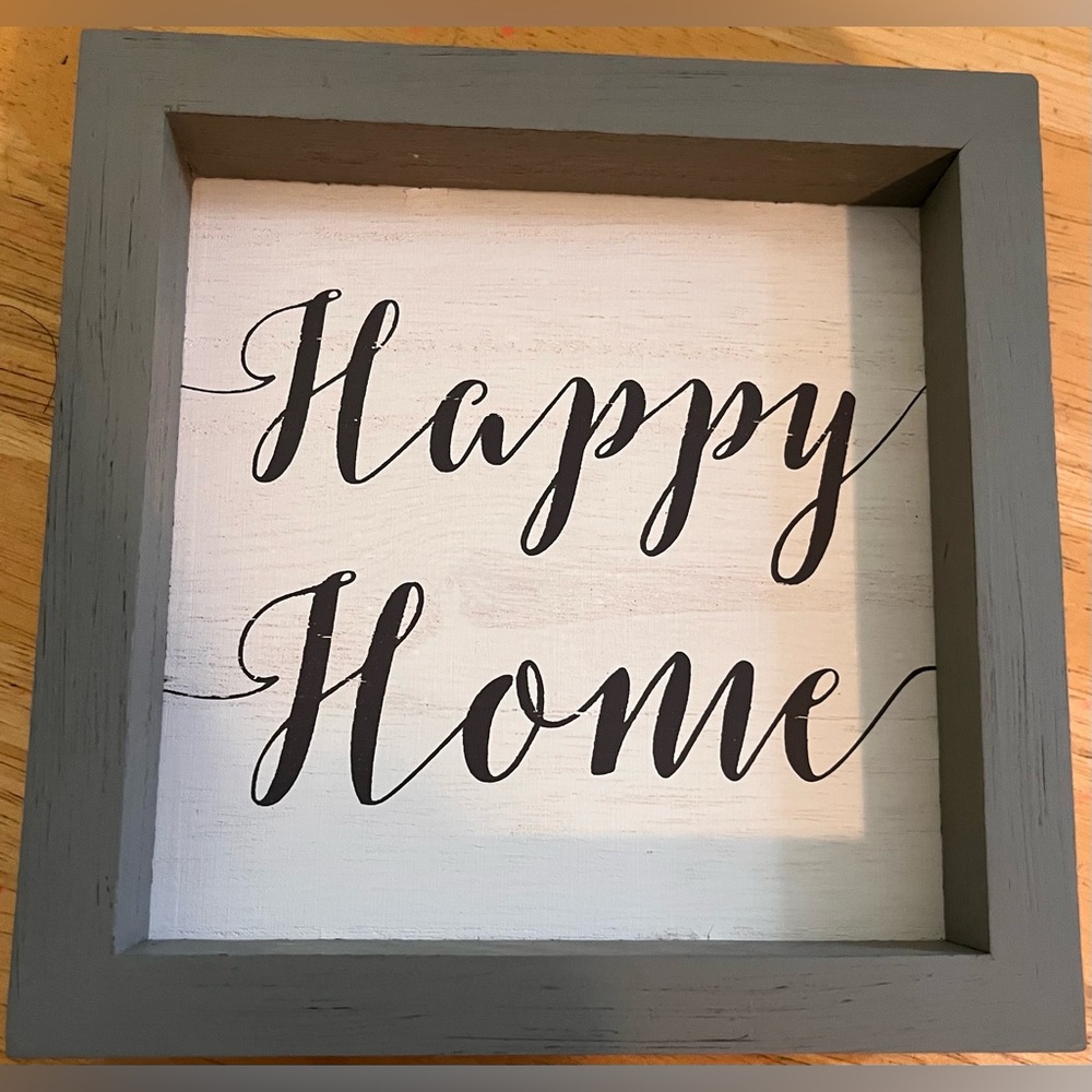 Gray and White 'Happy Home' Wall Decor